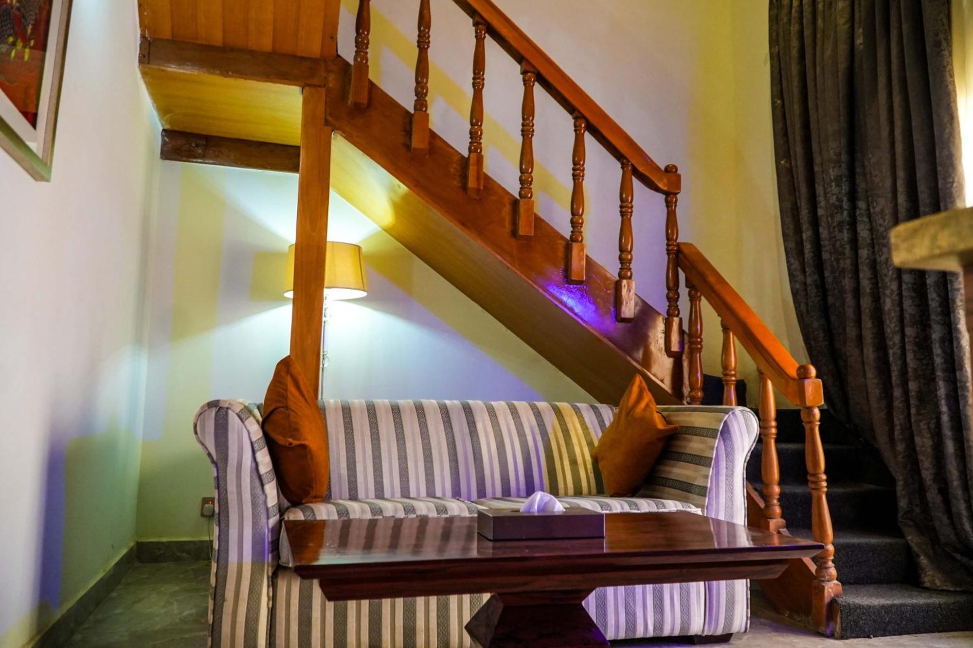 Amor Hotels Abuja Esterno foto