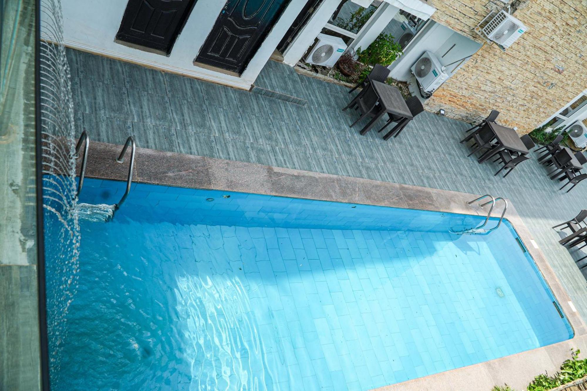 Amor Hotels Abuja Esterno foto
