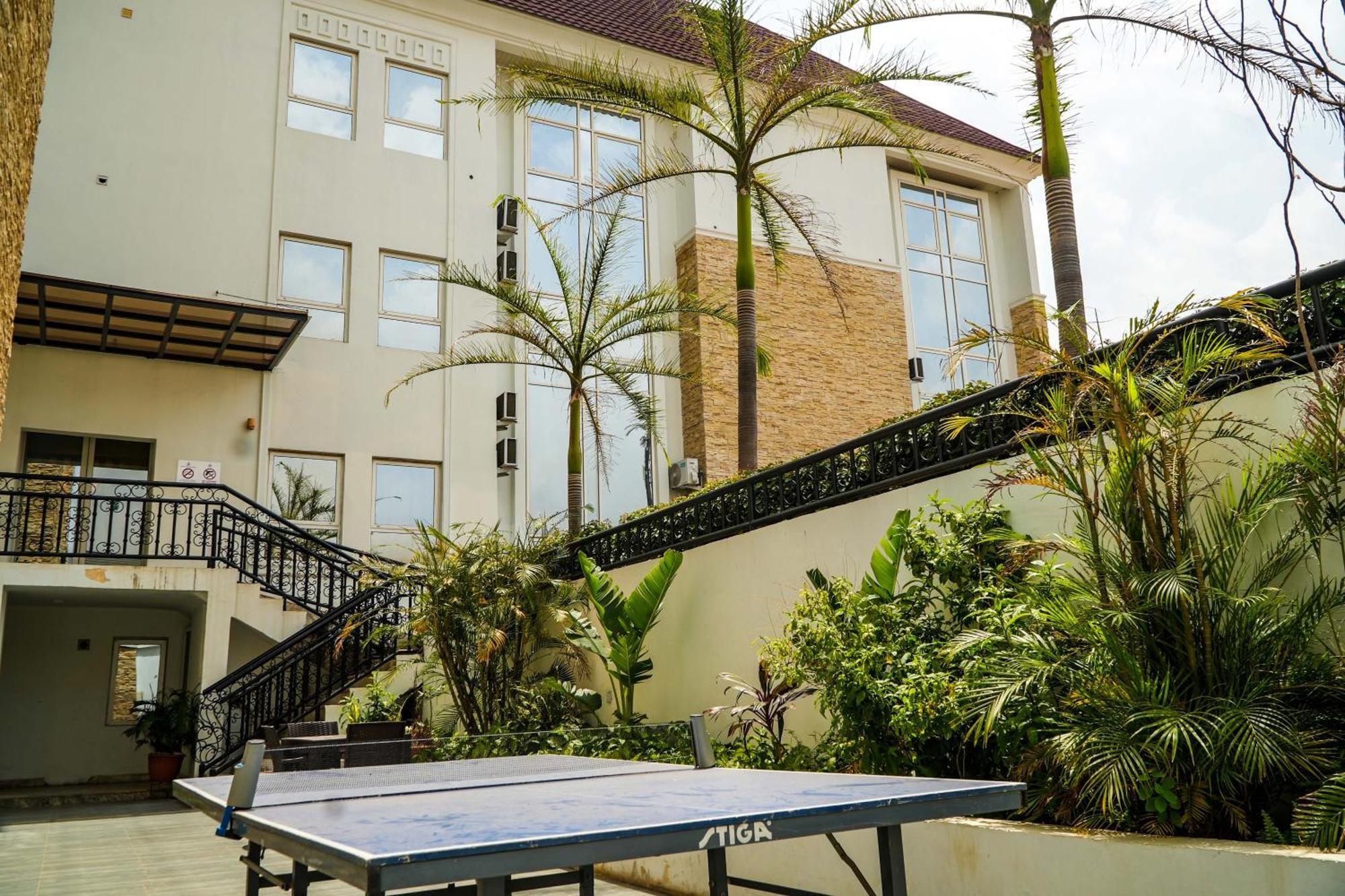 Amor Hotels Abuja Esterno foto